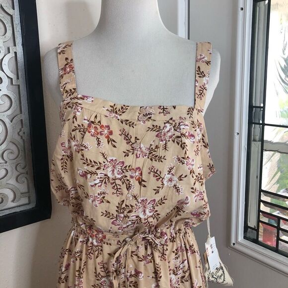Sunday Mi Amor ladies sun dress - Picture 3 of 7